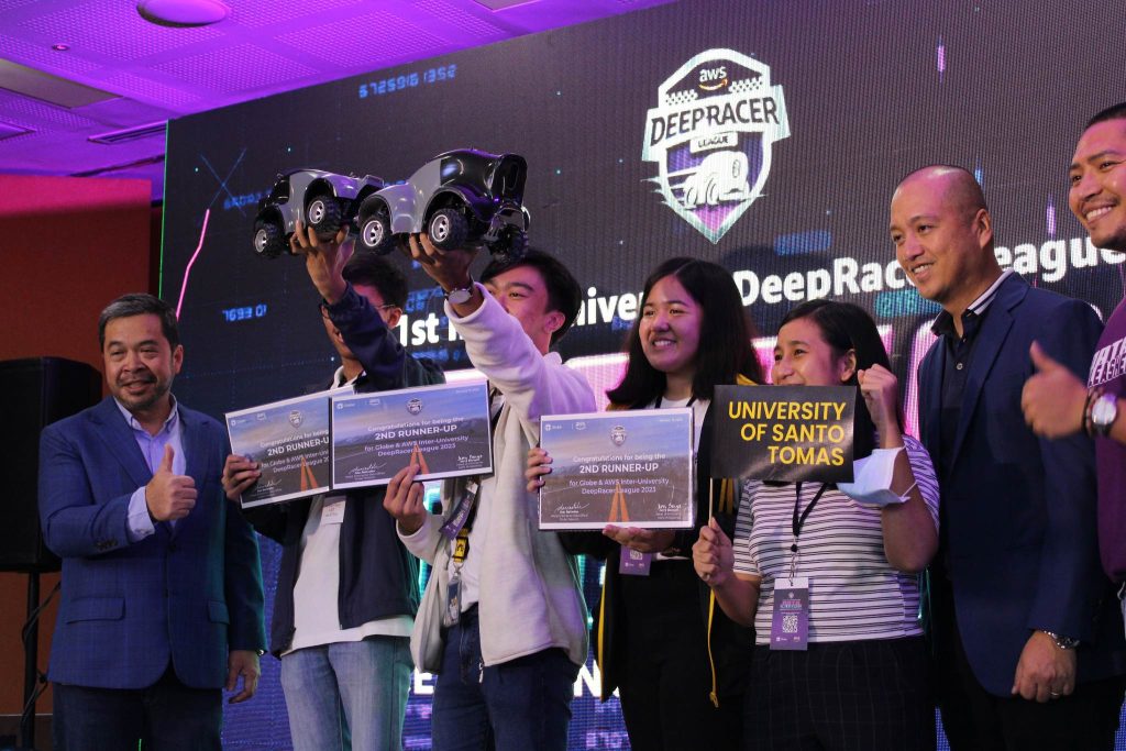 1st Globe & AWS DeepRacer League: veloECEty fast-tracks to 2nd Runner-Up