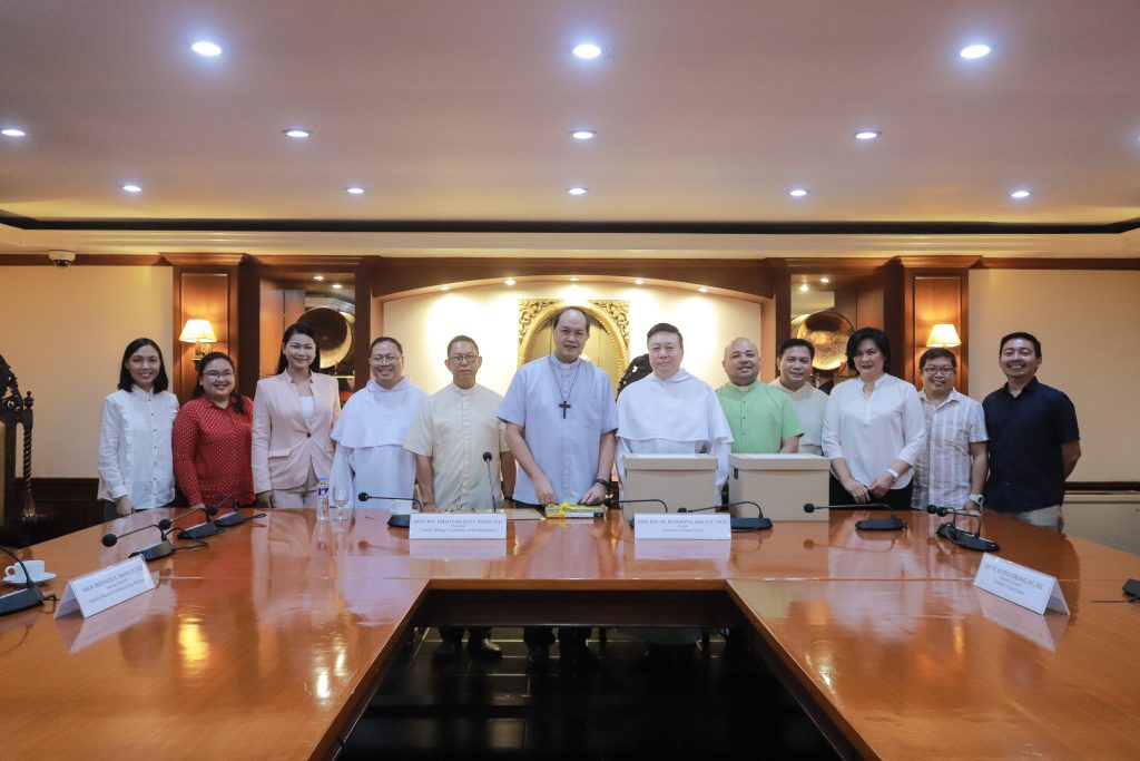 CBCP donates microfilm copies of canonical books containing Catholic faithful records from 17th-20th centuries