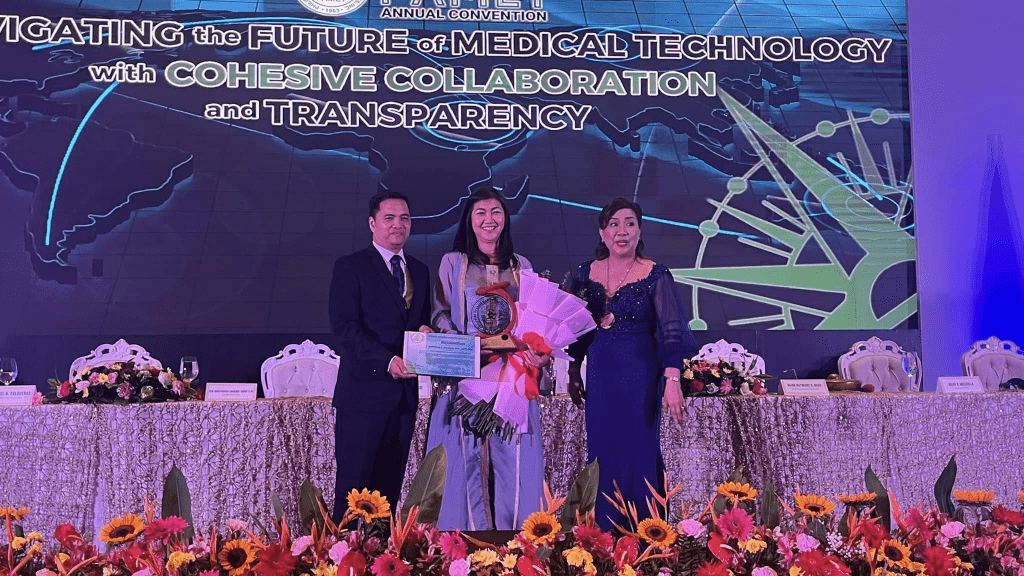 Navidad of MedTech, RCSSED wins PAMET’s award for research